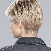 PARRUCCA BO MONO CAPELLI CORTI LISCI