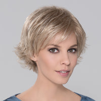 PARRUCCA DATE CAPELLI CORTI LISCI