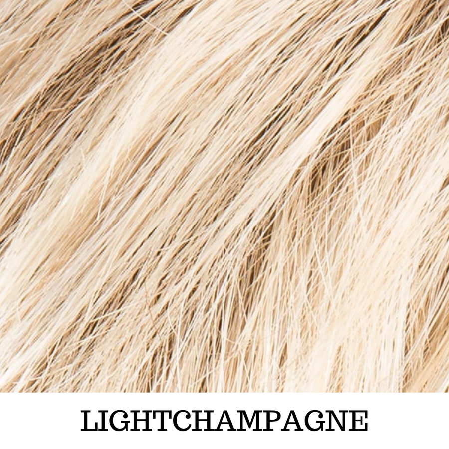 PARRUCCA ZIZI CAPELLI CORTI LISCI