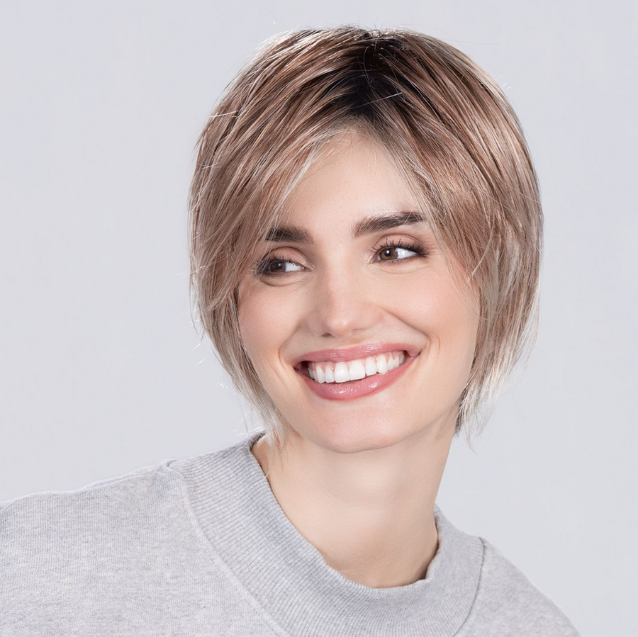 PARRUCCA JAVA CAPELLI CORTI LISCI