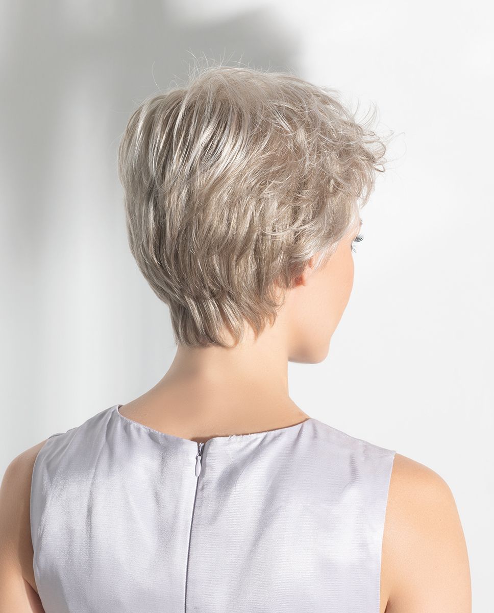 PARRUCCA POSH DELUXE CAPELLI CORTI MOSSI