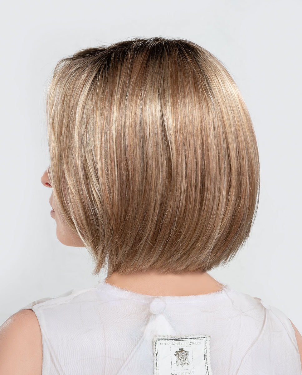 PARRUCCA NARANO MONO PART CAPELLI MEDI LISCI