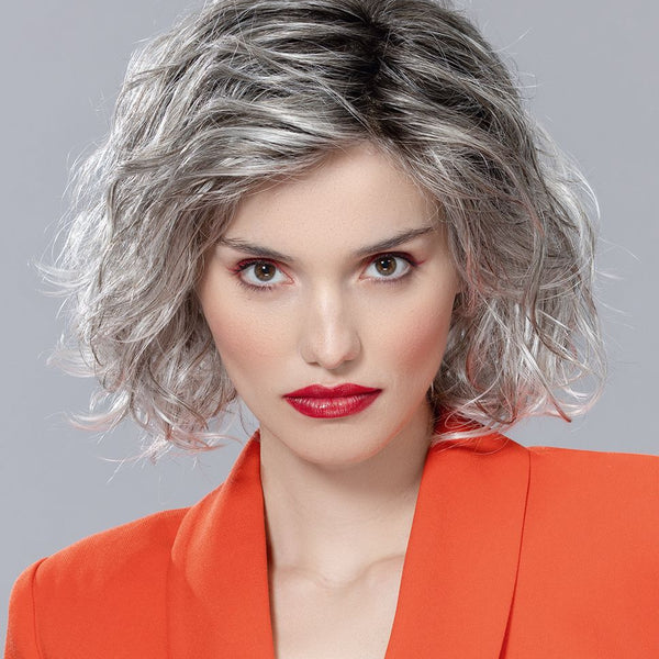 PARRUCCA GIRL LARGE MONO PART CAPELLI MEDI MOSSI