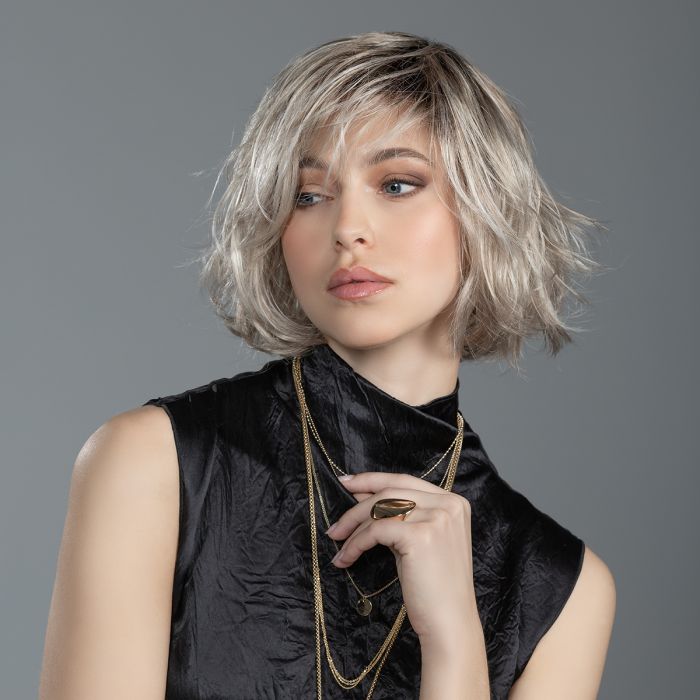 PARRUCCA NIGHT CAPELLI  MEDI MOSSI IN FIBRA SINTETICA