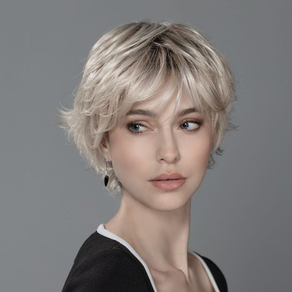 PARRUCCA RAISE CAPELLI CORTI MOSSI