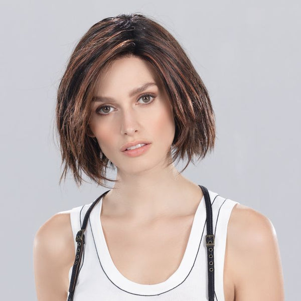PARRUCCA READY CAPELLI MEDI LISCI IN FIBRA TERMORESISTENTE