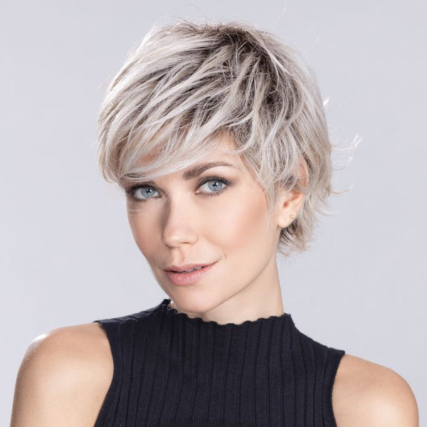 PARRUCCA RELAX CAPELLI CORTI MOSSI IN FIBRA TERMORESISTENTE