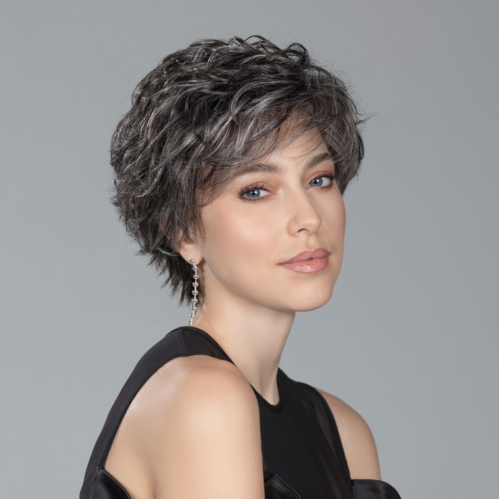PARRUCCA WEEKEND CAPELLI CORTI MOSSI