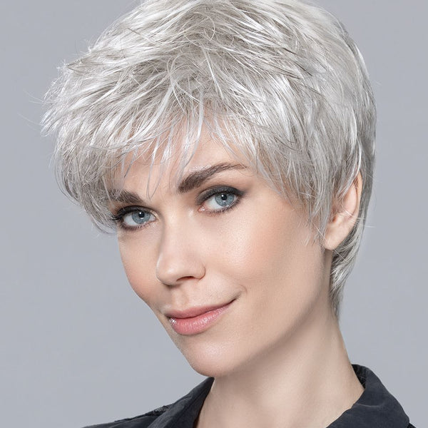 PARRUCCA ZIZI CAPELLI CORTI LISCI