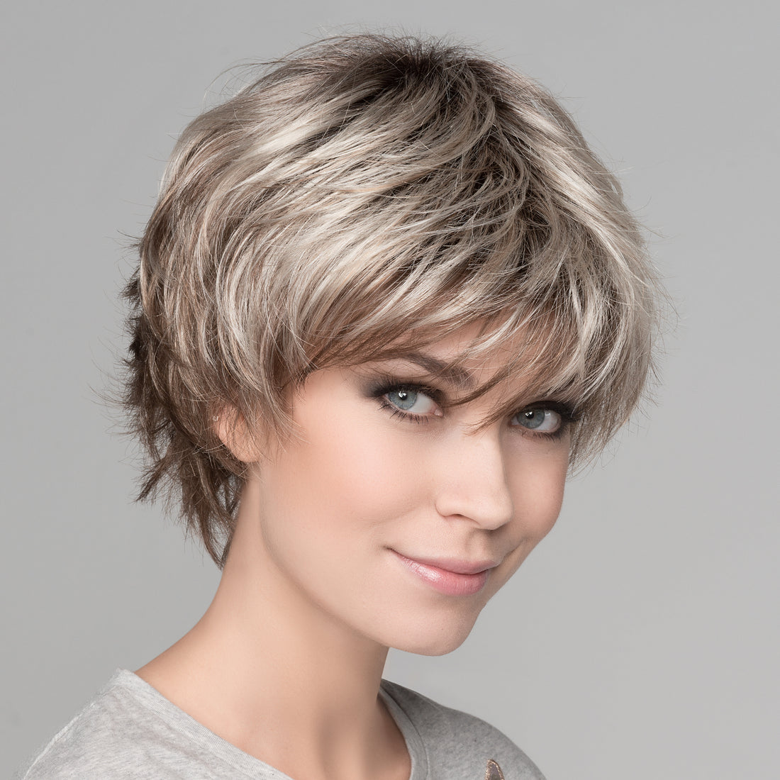PARRUCCA CLUB 10 CAPELLI CORTI LISCI
