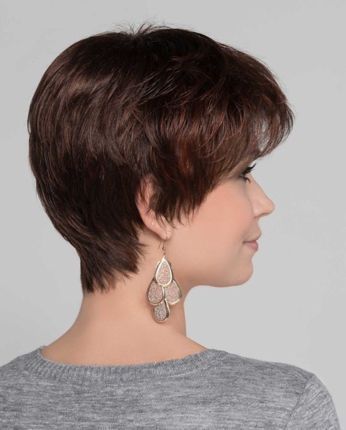 PARRUCCA ZIZI CAPELLI CORTI LISCI